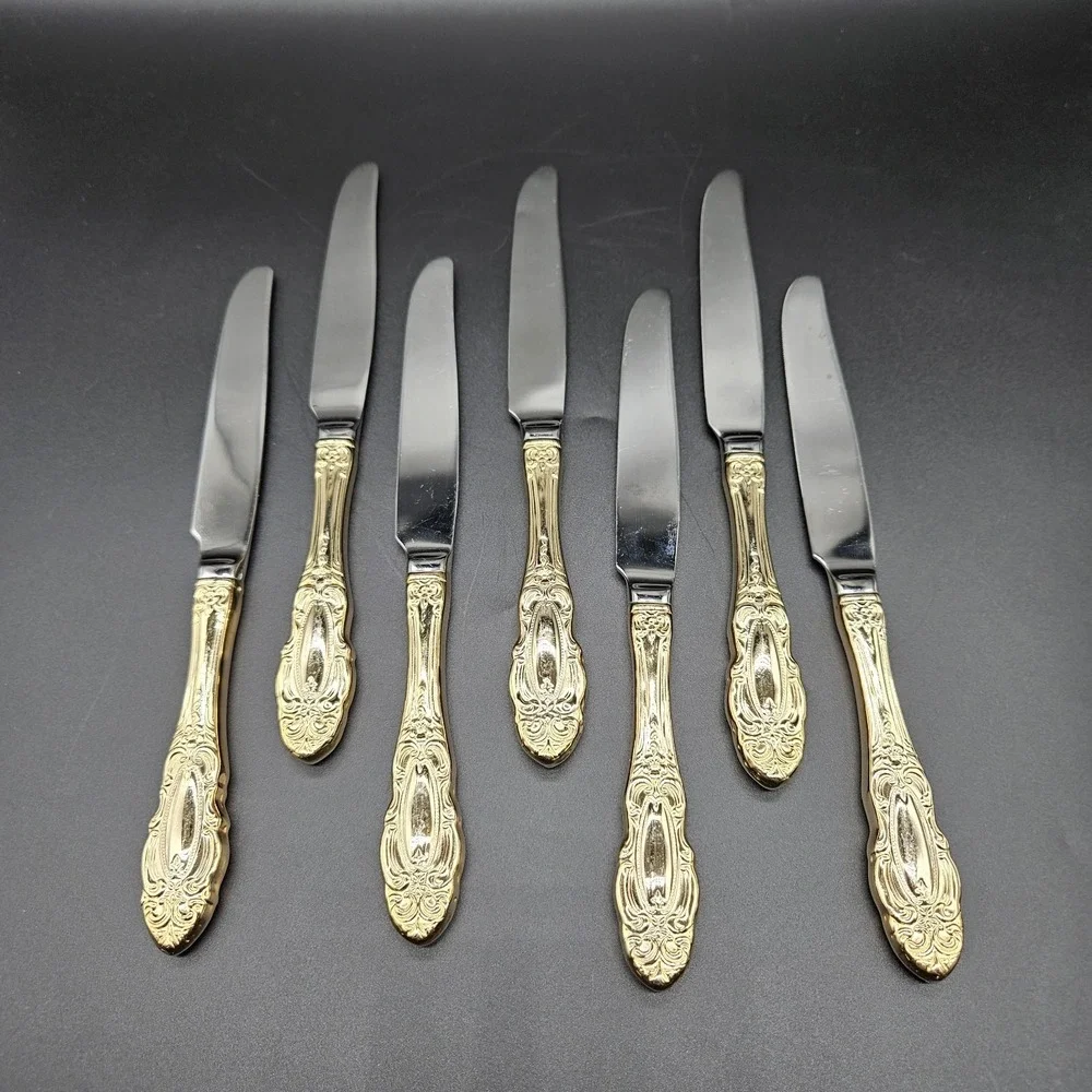 Towle Gold Electroplate Stainless 7 Dinner Knives Flatware TWS545 Cameo Scrolls